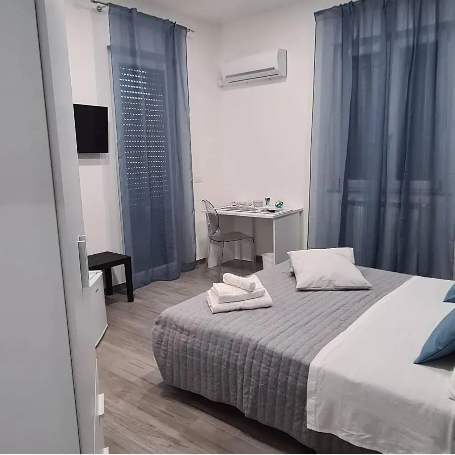 La Casa Di Amalia Bed & Breakfast Palermo 2*,  Italy